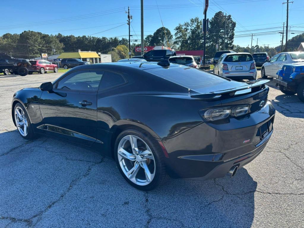 Chevrolet Camaro photo 2
