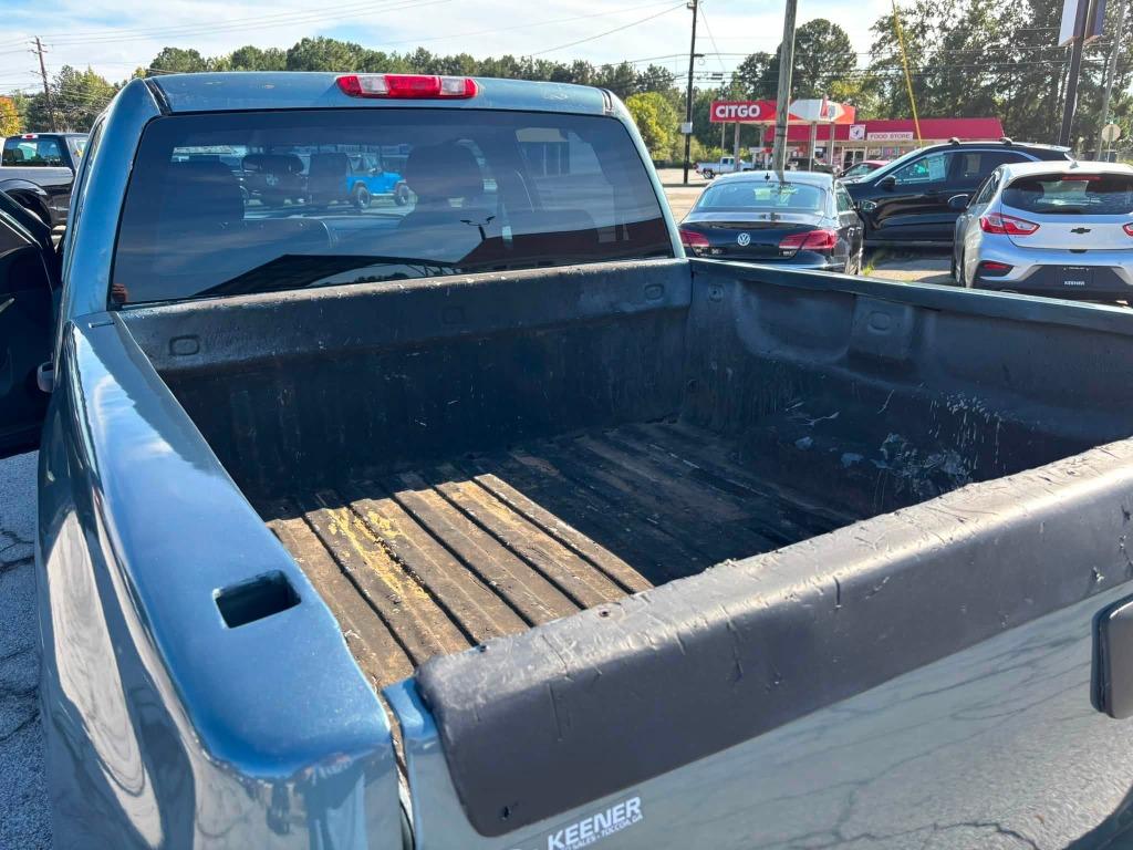 Chevrolet Silverado photo 12
