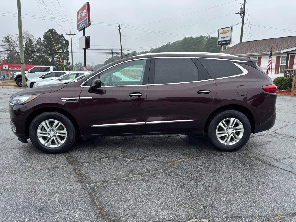 2018 Buick Enclave Essence's photo