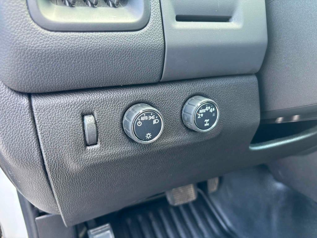 Chevrolet Colorado photo 12