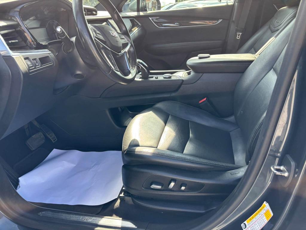 Cadillac XT5 photo 18