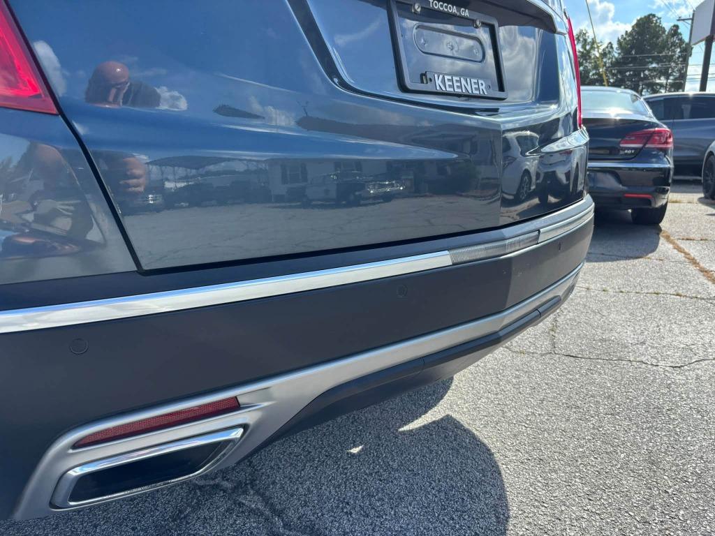 Cadillac XT5 photo 9