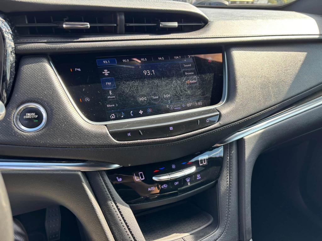Cadillac XT5 photo 16