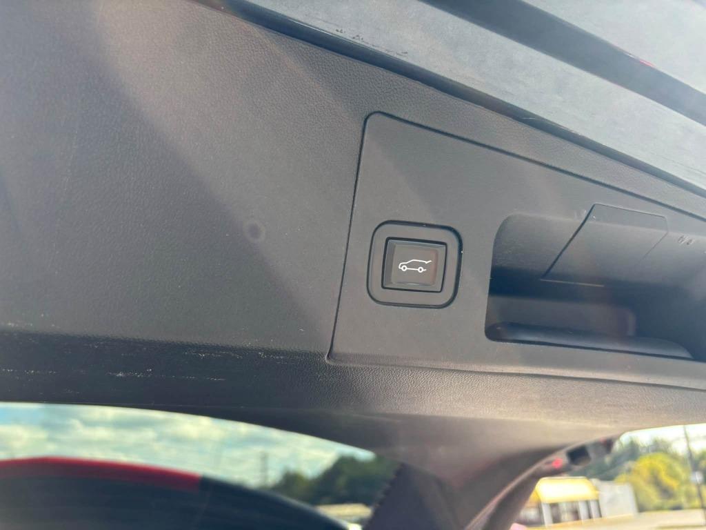 Cadillac XT5 photo 14