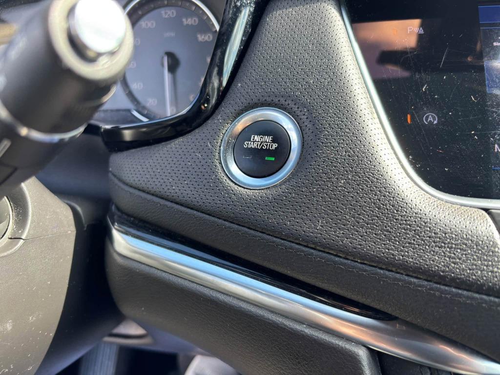 Cadillac XT5 photo 10