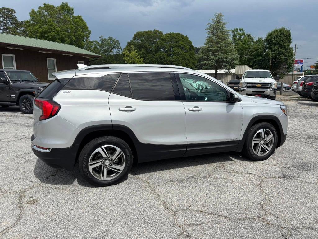 GMC Terrain photo 3