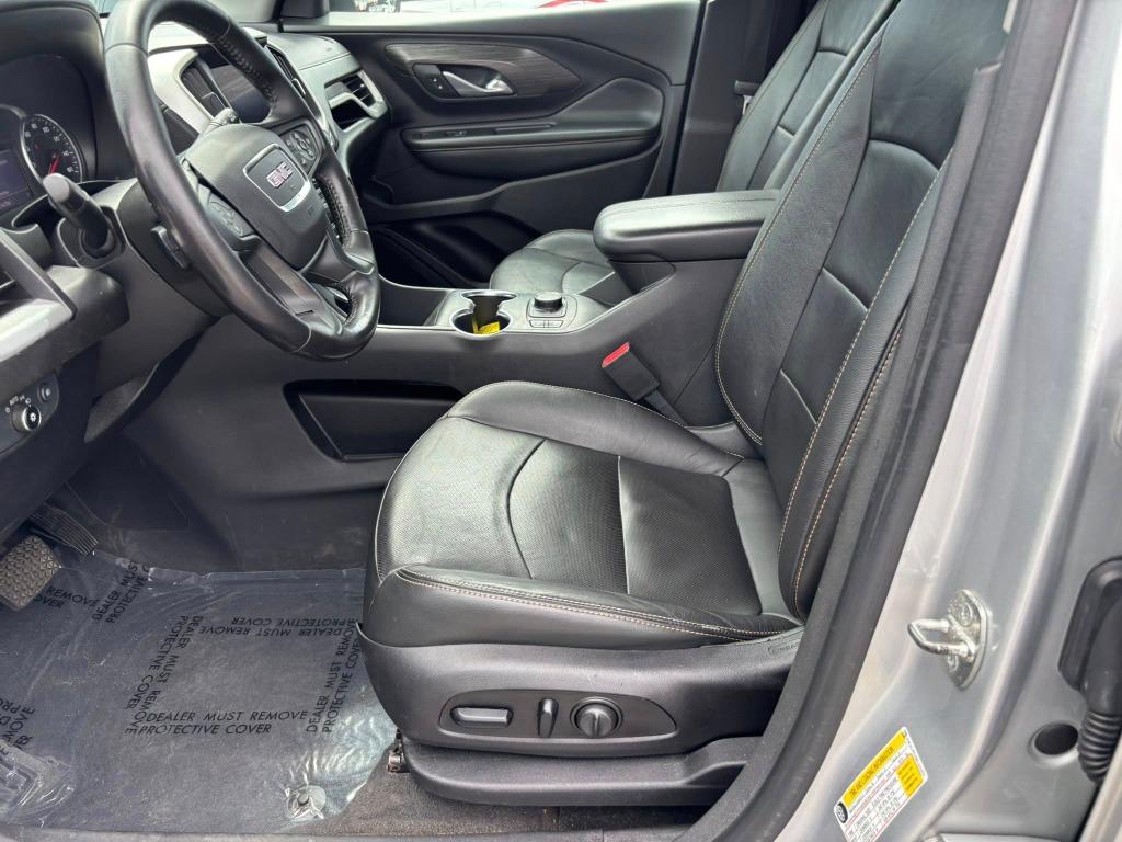 GMC Terrain photo 12