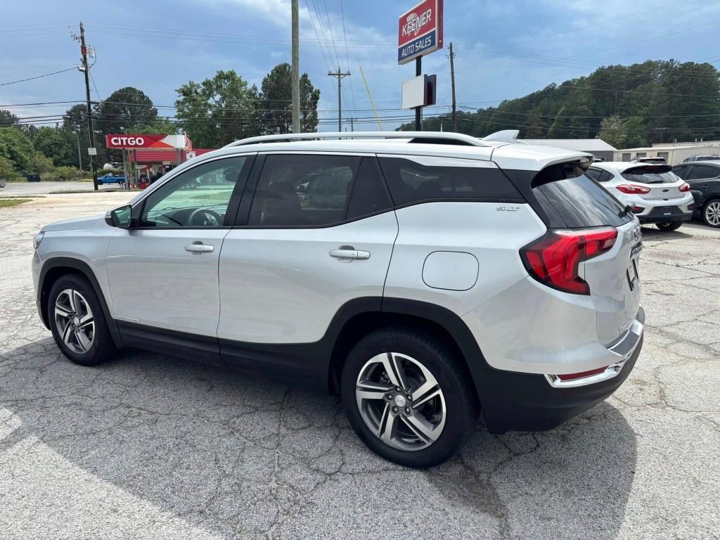 GMC Terrain photo 2