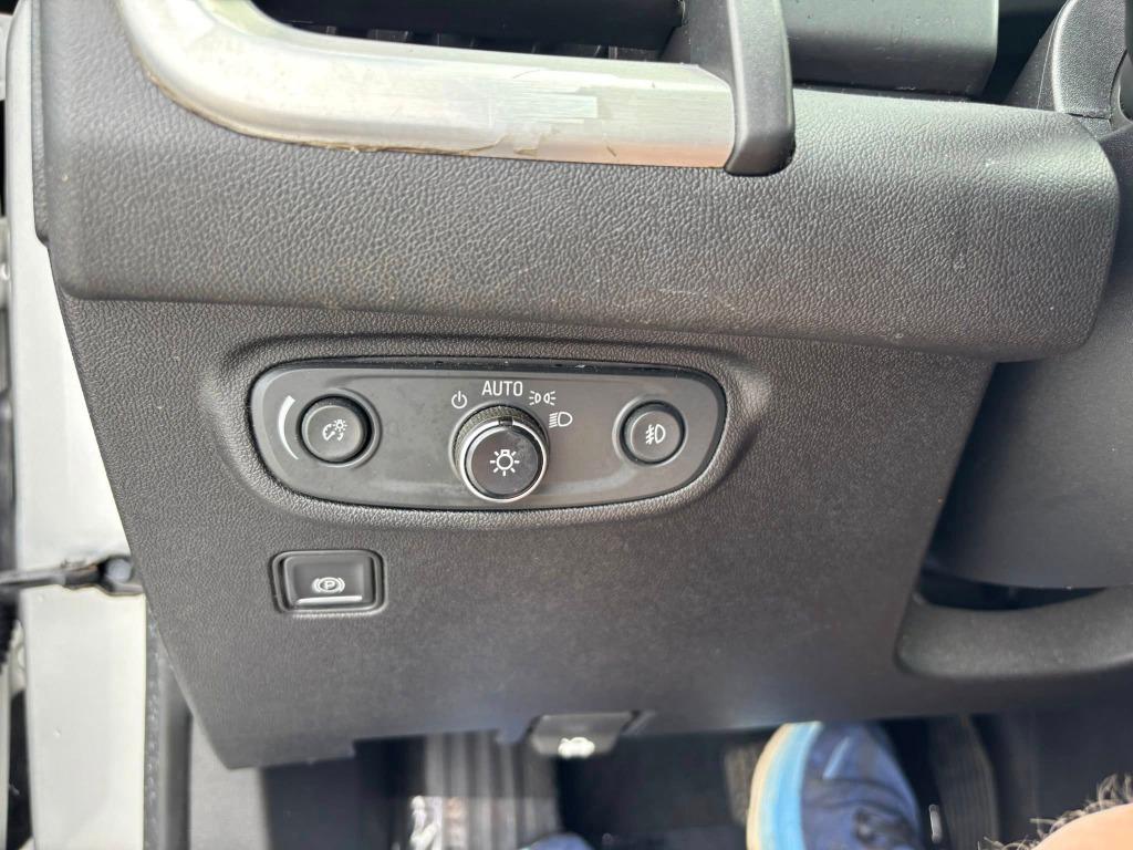 GMC Terrain photo 16