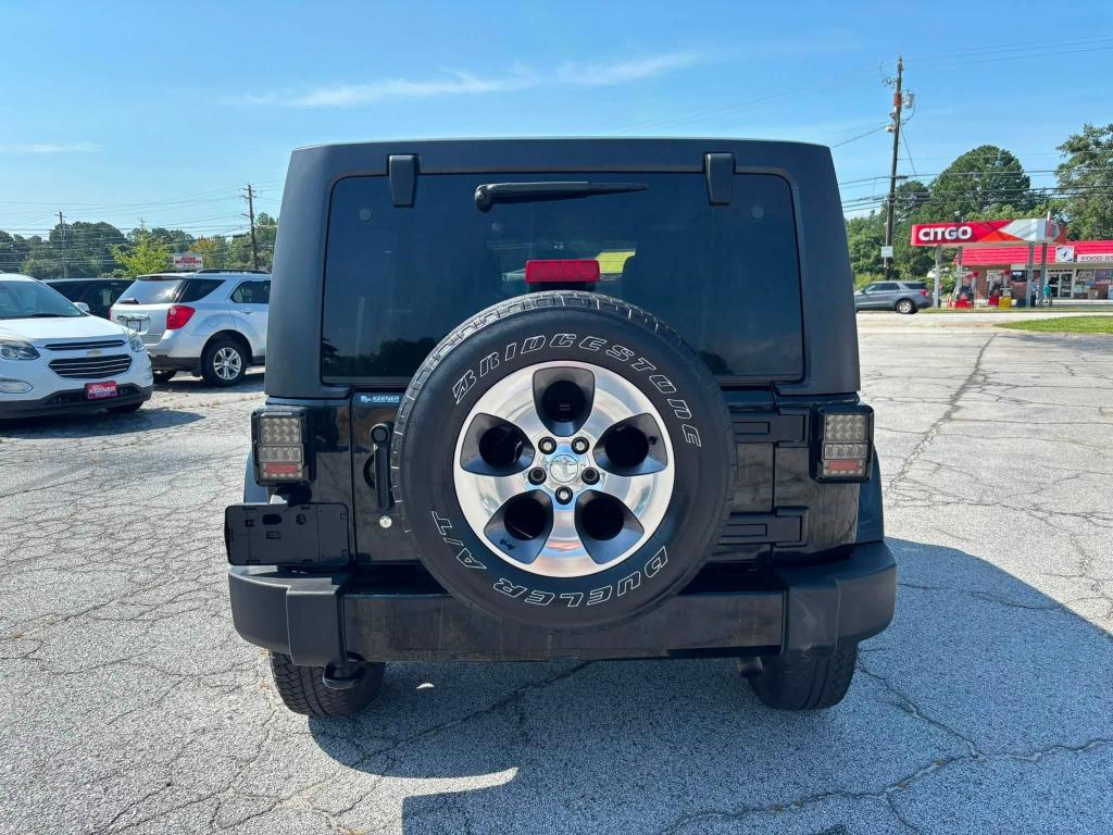 Jeep Wrangler photo 5