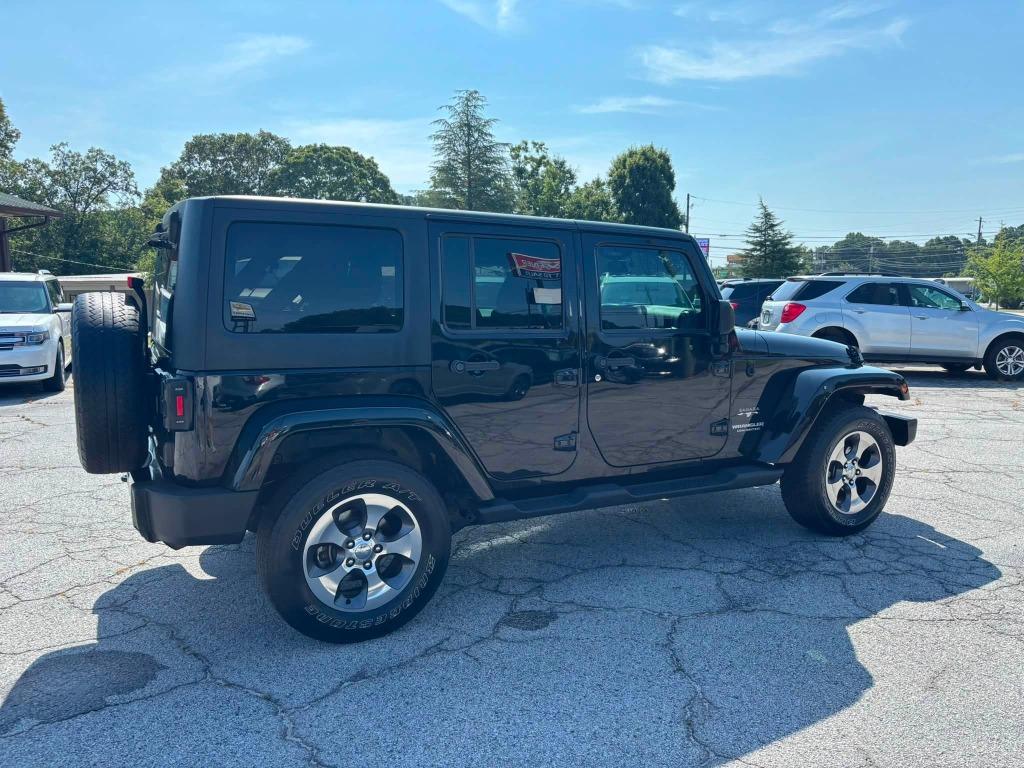 Jeep Wrangler photo 4