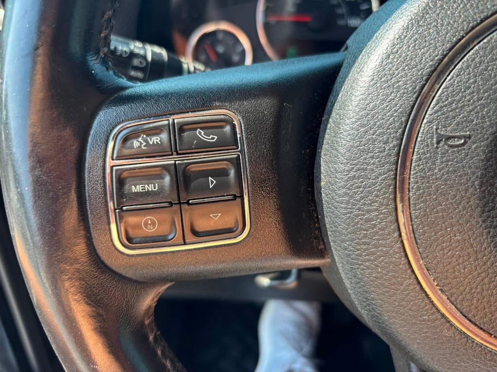 Jeep Wrangler photo 16