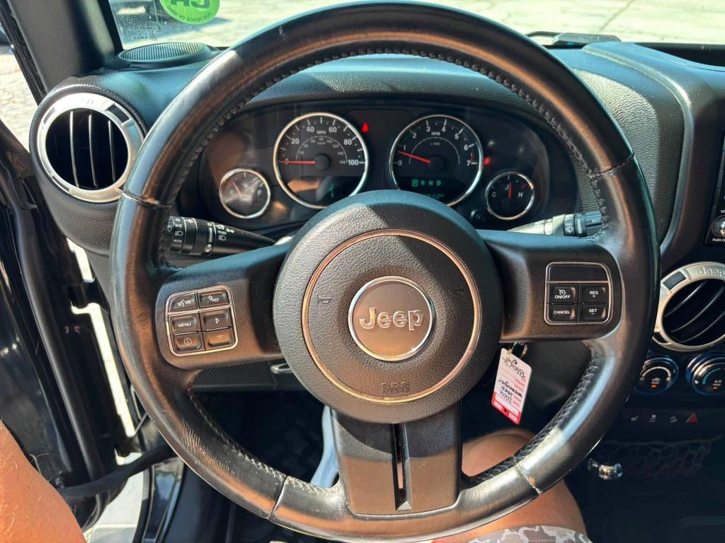 Jeep Wrangler photo 15