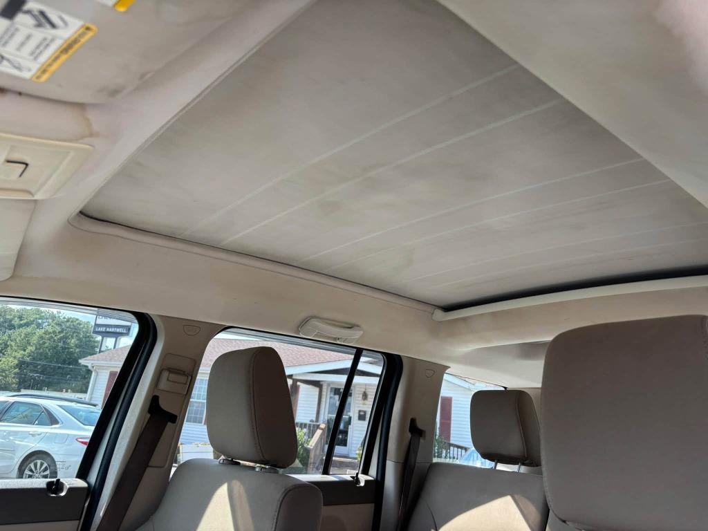 Jeep Liberty photo 11