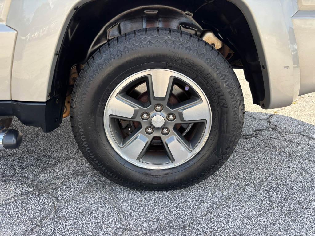 Jeep Liberty photo 17