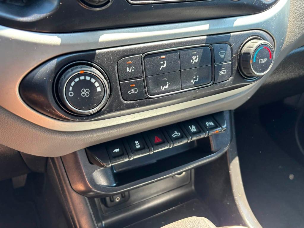 Chevrolet Colorado photo 12