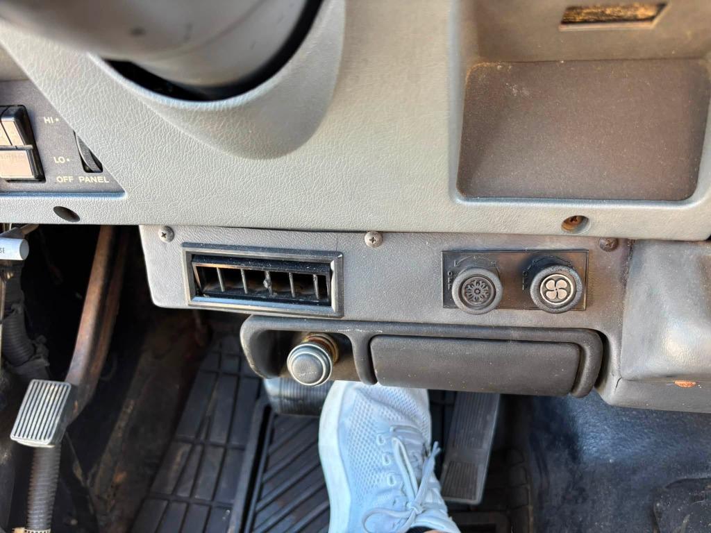 Jeep Wrangler photo 10