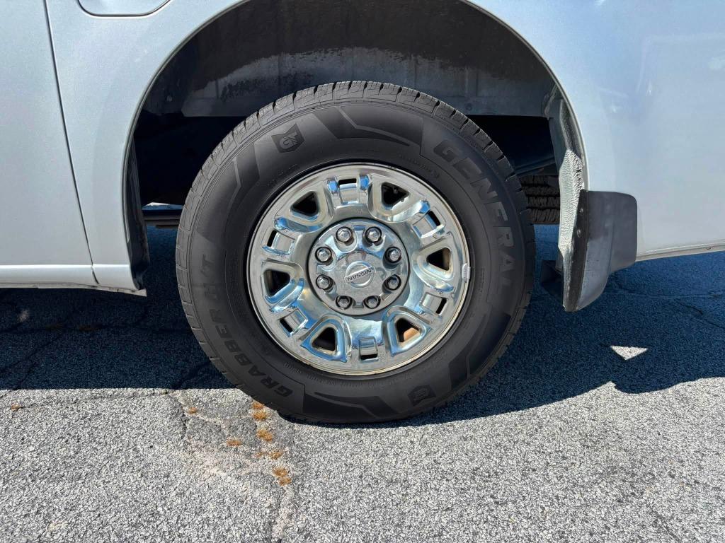 Nissan NV photo 13