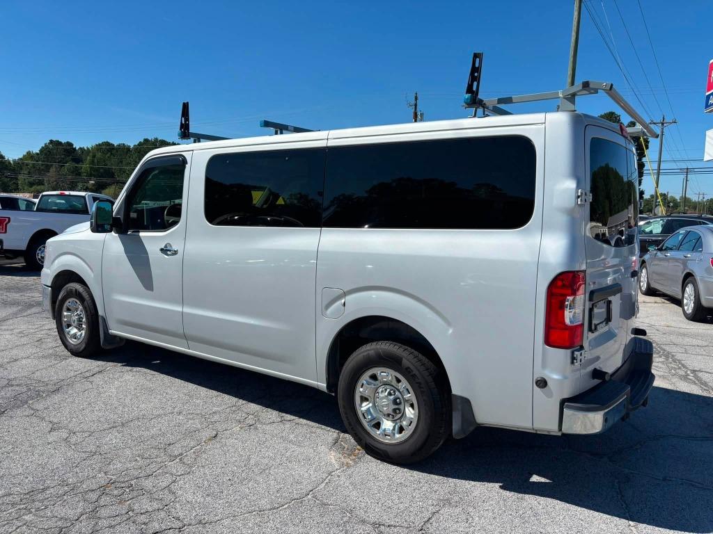 Nissan NV photo 2