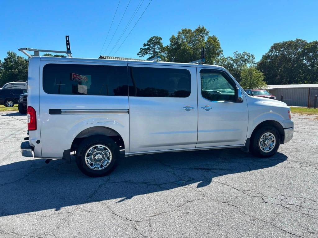 Nissan NV photo 5