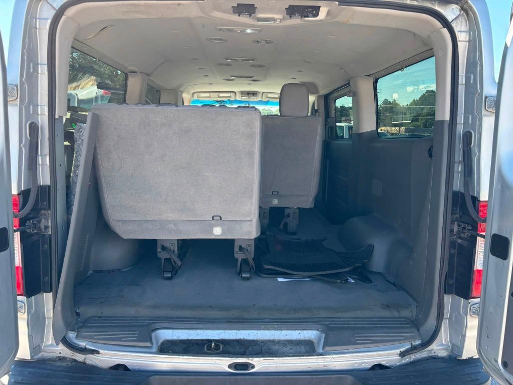 Nissan NV photo 12