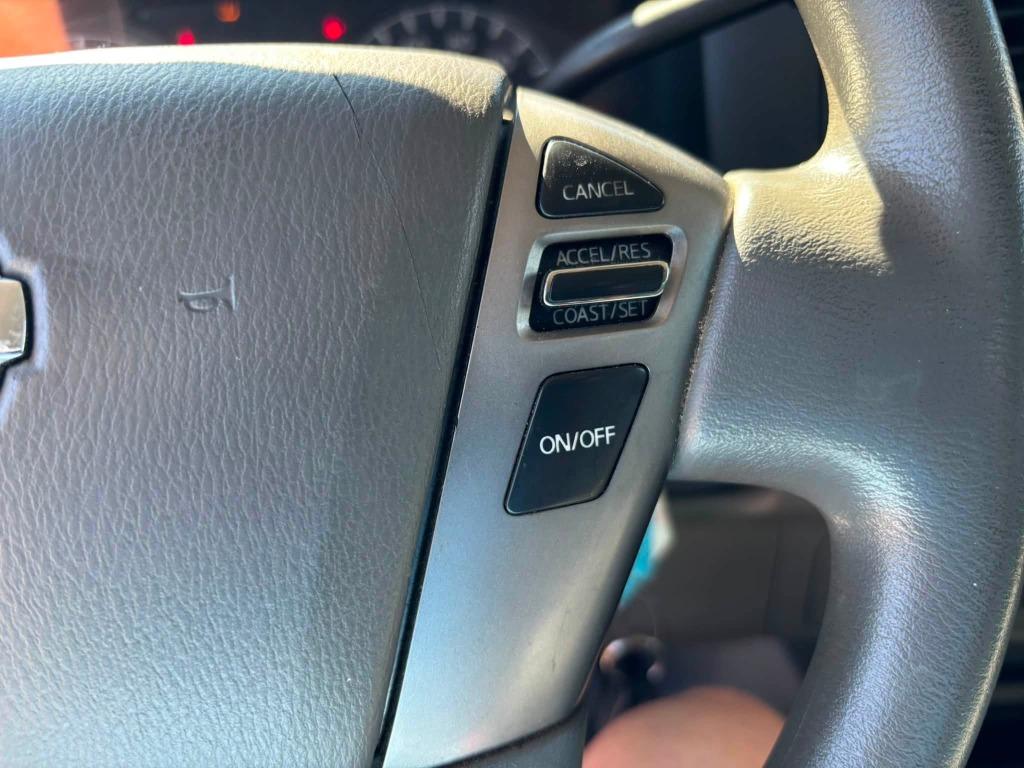 Nissan NV photo 18
