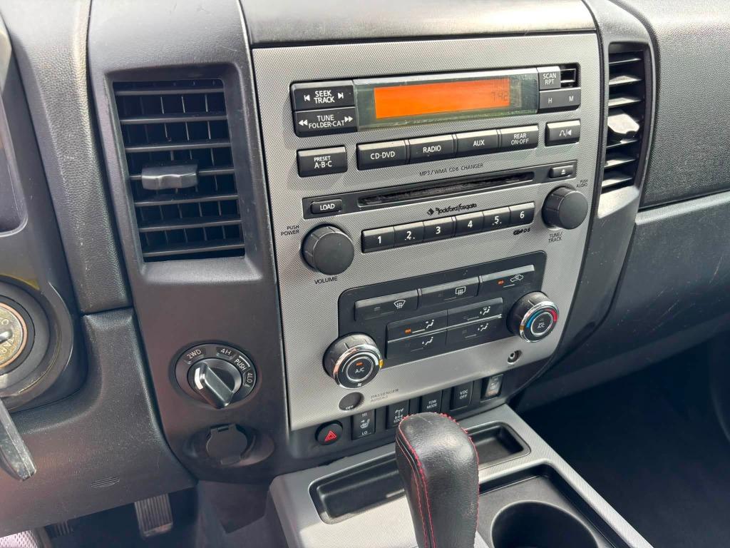 Nissan Titan photo 15
