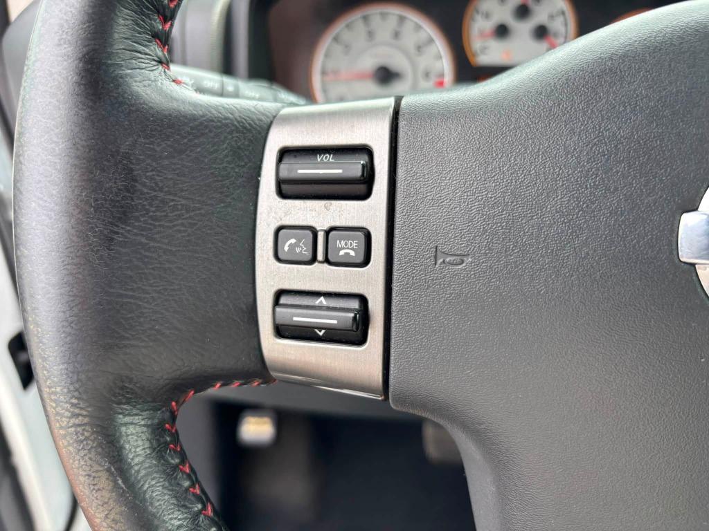 Nissan Titan photo 22