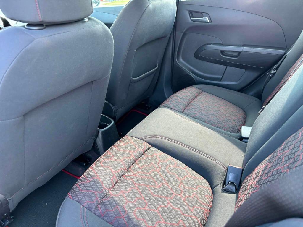Chevrolet Sonic photo 7