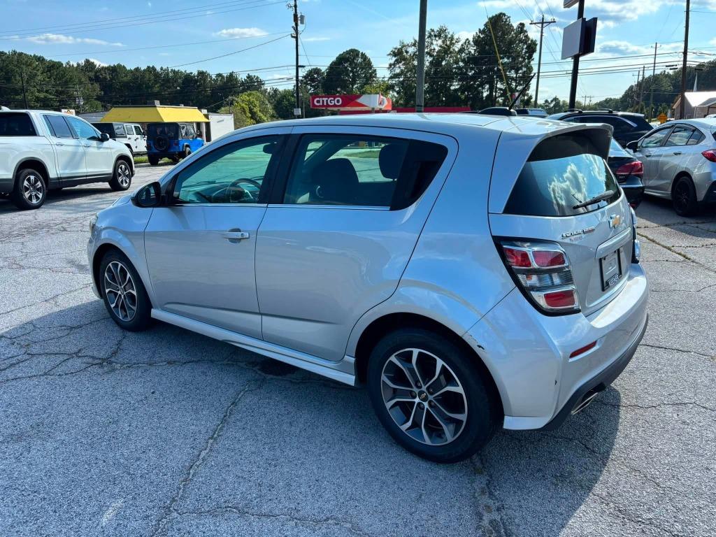 Chevrolet Sonic photo 5