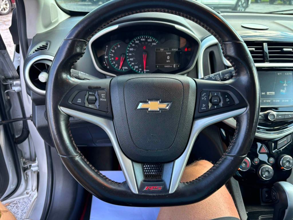 Chevrolet Sonic photo 10