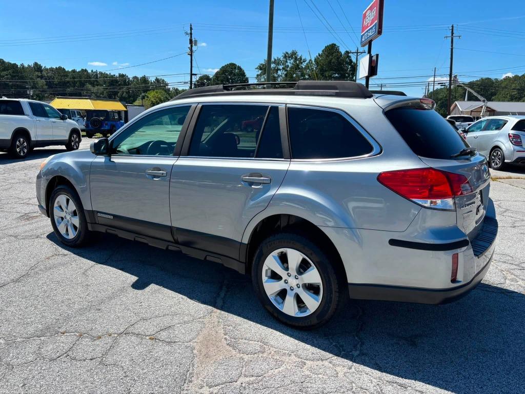 Subaru Outback photo 2