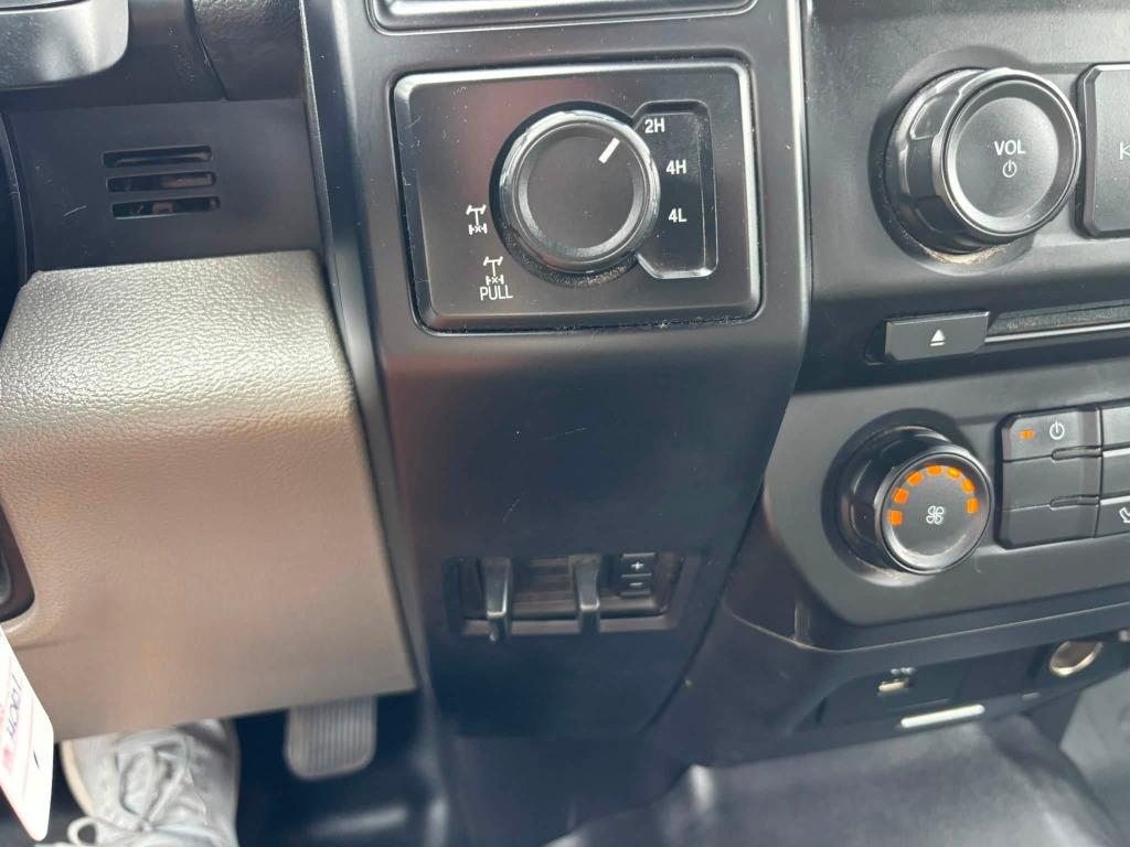 Ford F-150 photo 15