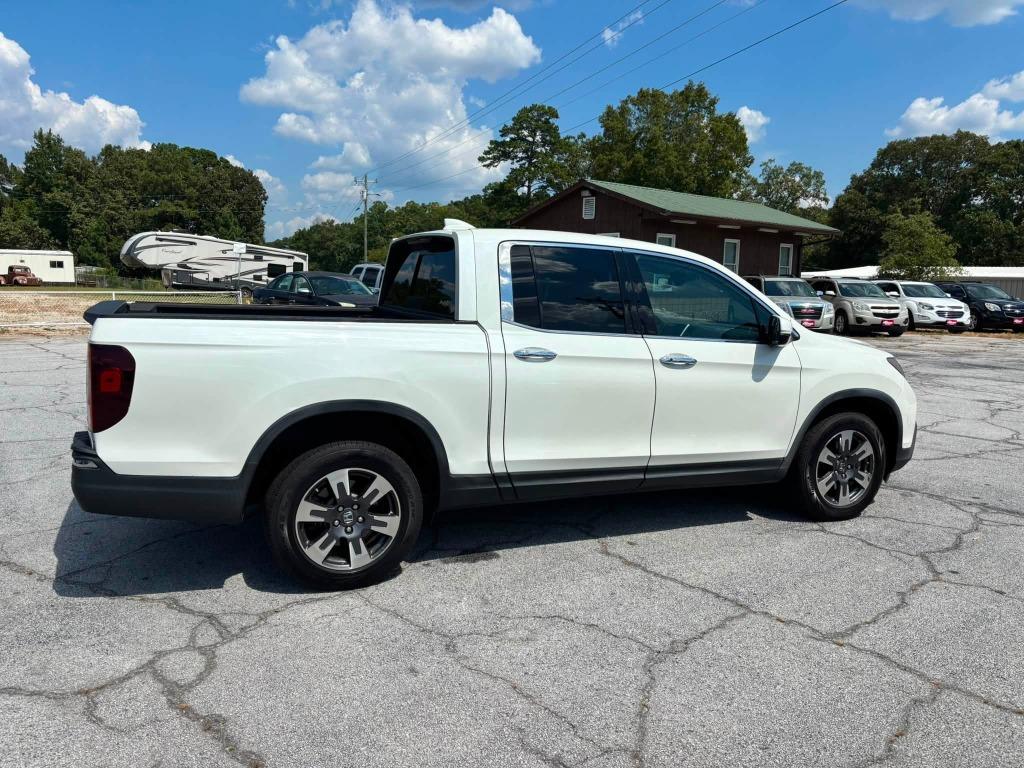 Honda Ridgeline photo 3