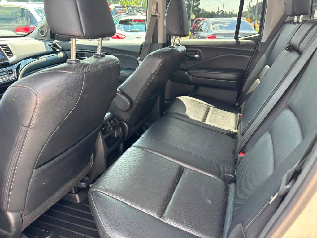 Honda Ridgeline photo 7