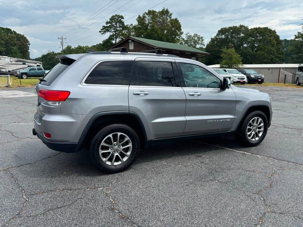 Jeep Grand Cherokee photo 4
