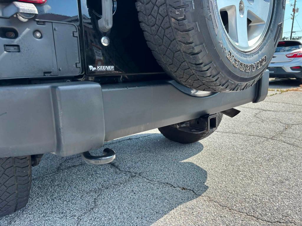 Jeep Wrangler photo 14