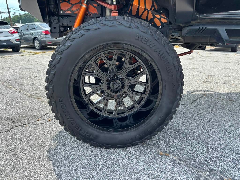 Toyota Tacoma photo 24