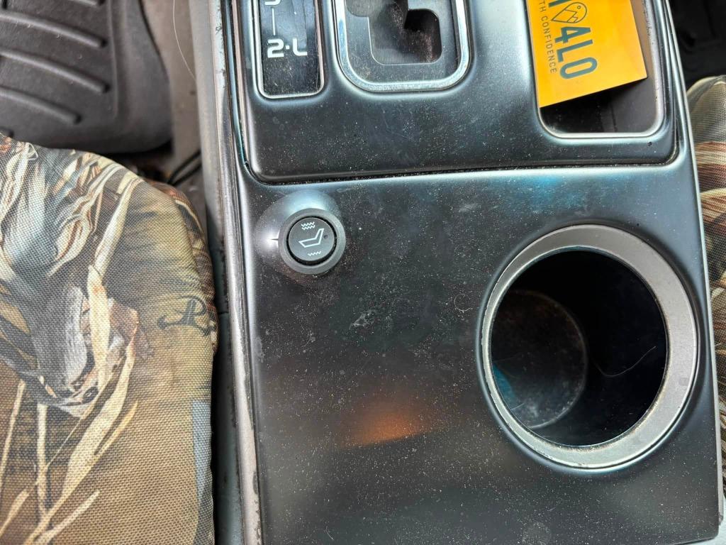 Toyota Tacoma photo 21