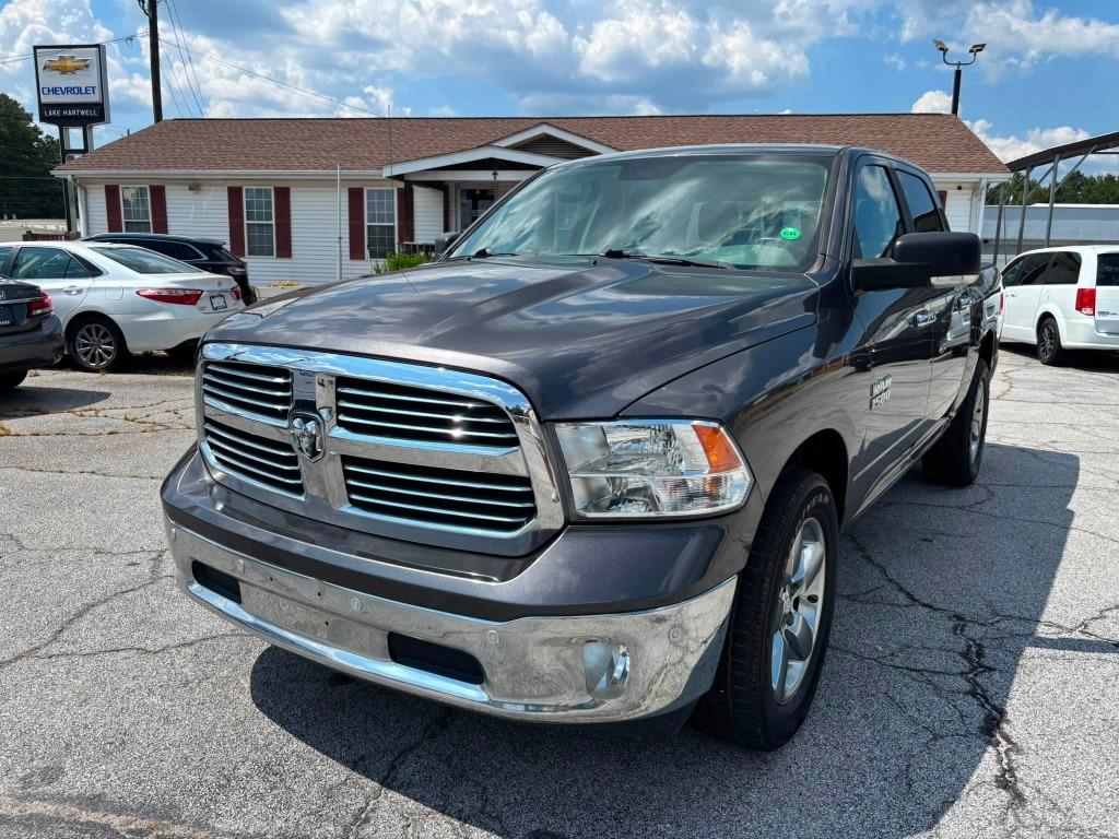 Ram 1500 photo 2