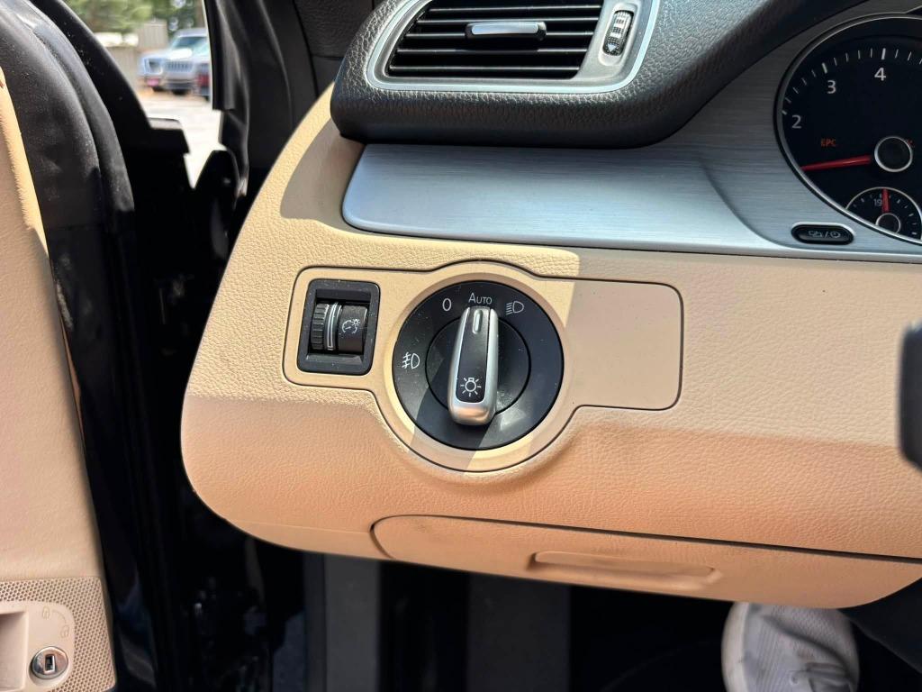 Volkswagen CC photo 10