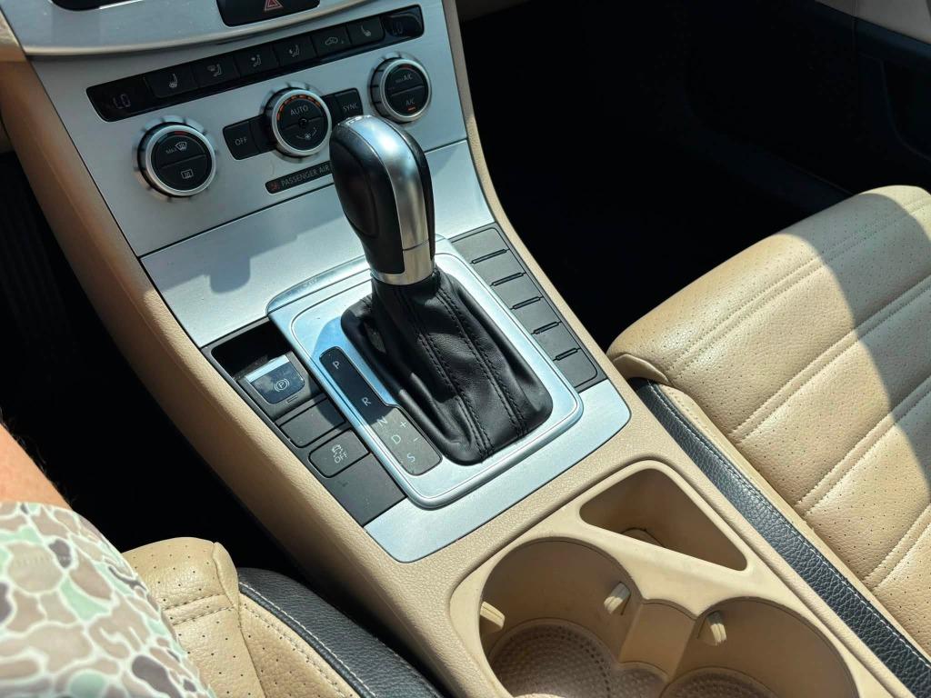 Volkswagen CC photo 15