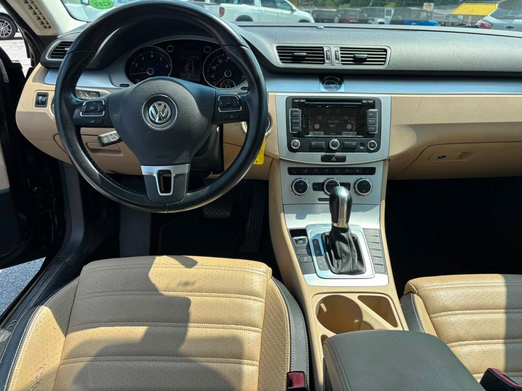 Volkswagen CC photo 8