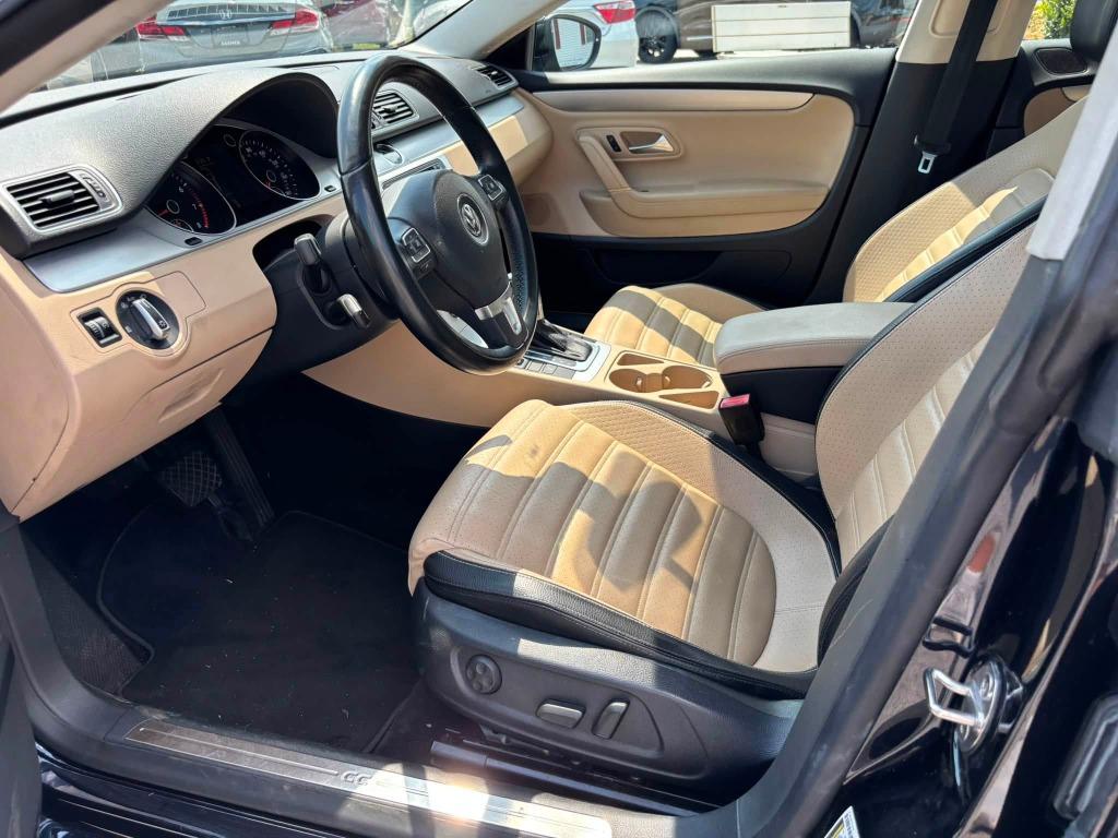 Volkswagen CC photo 12