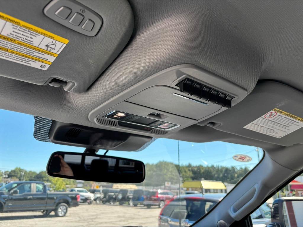 Ford F-250SD photo 11