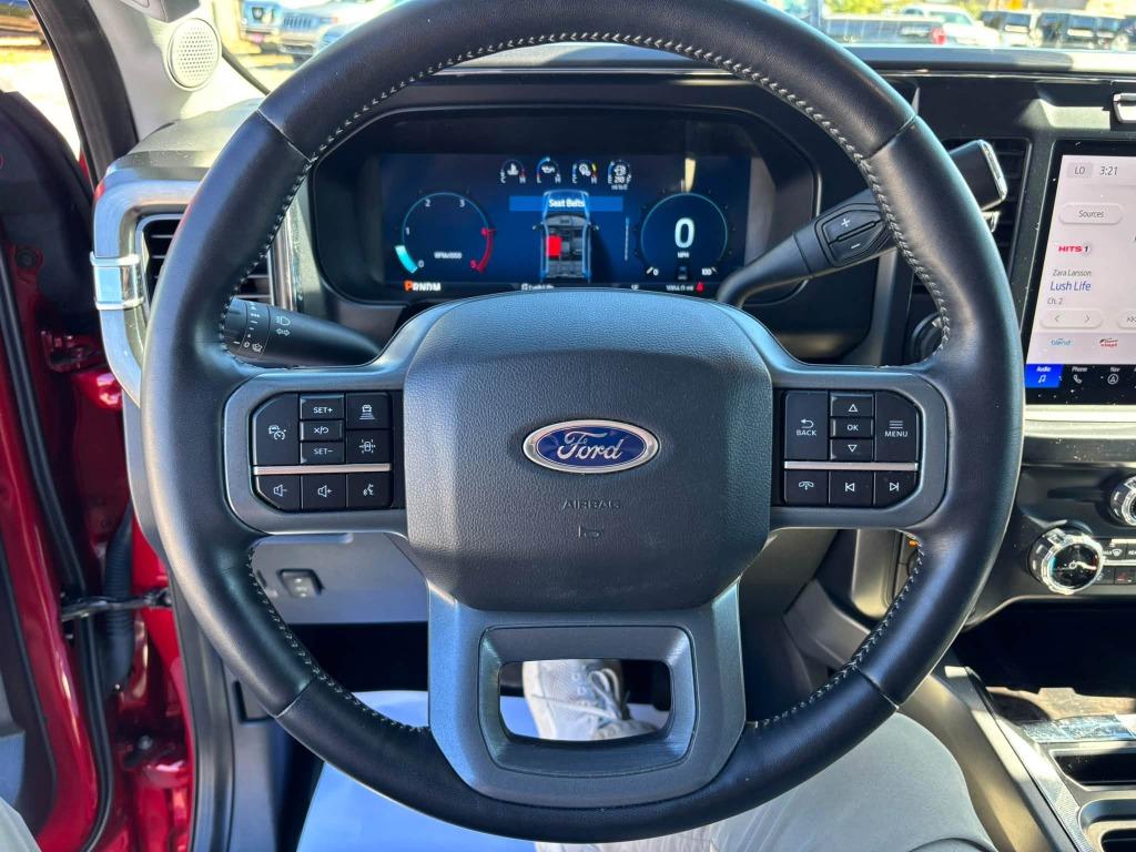 Ford F-250SD photo 20