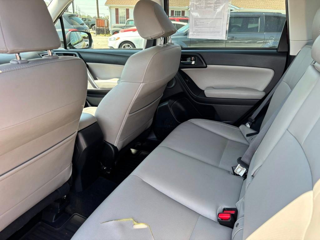 Subaru Forester photo 7