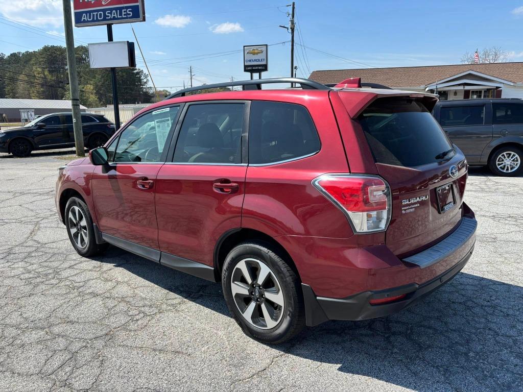 Subaru Forester photo 2