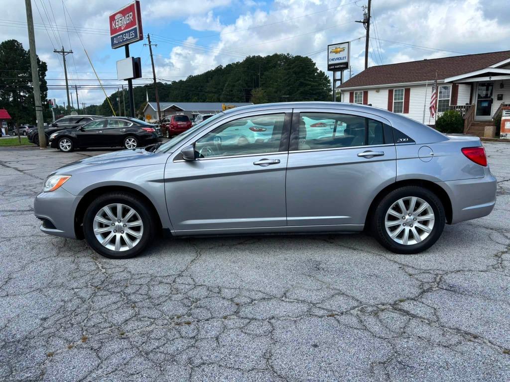 2013 Chrysler 200