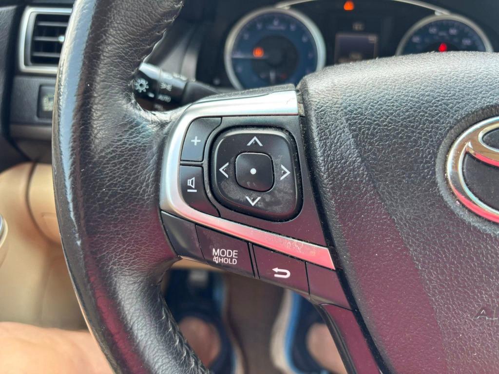 Toyota Camry photo 21